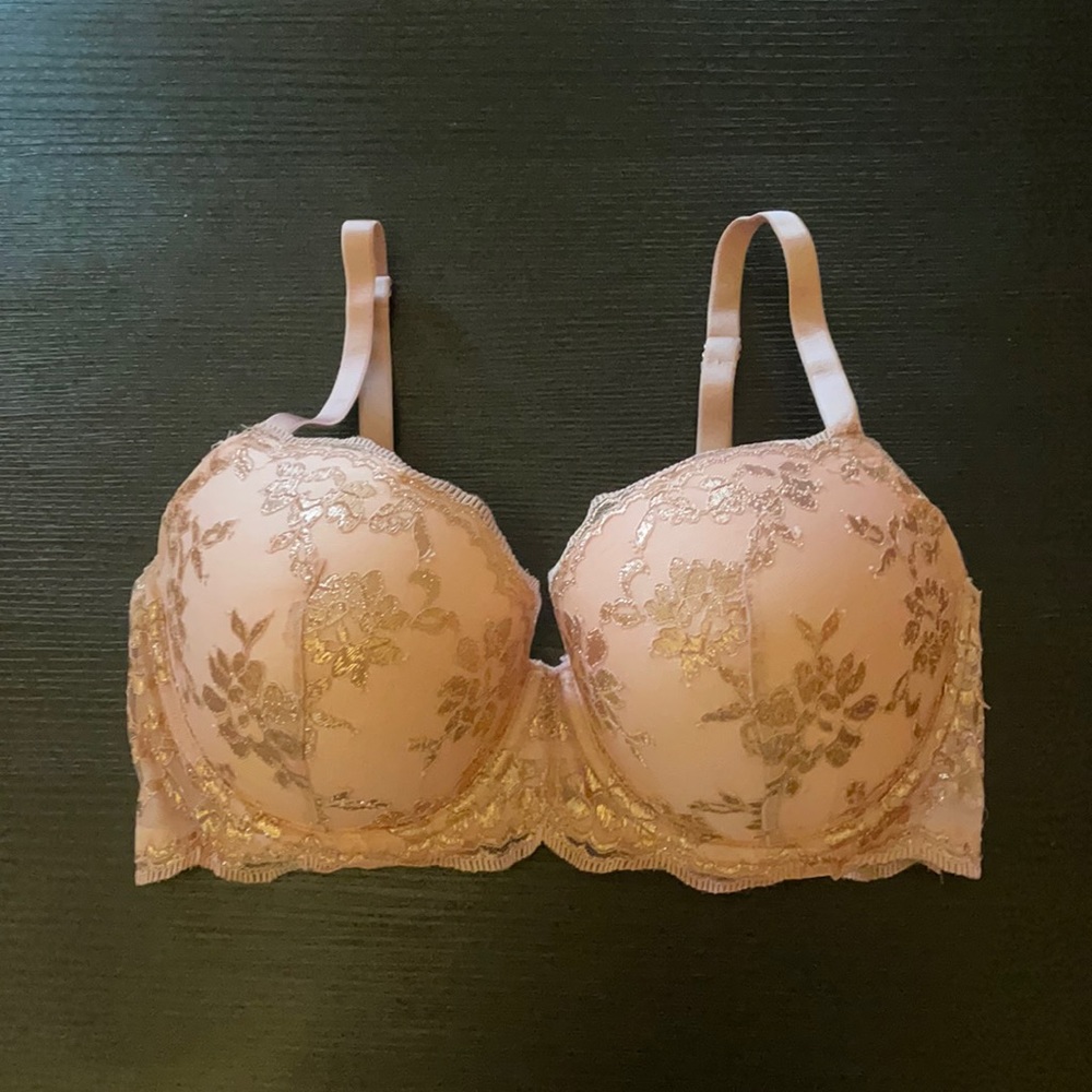 Victoria’s Secret Dream Angels lined demi bra